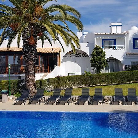 Отель Pestana Palm Gardens Карвоейру Экстерьер фото