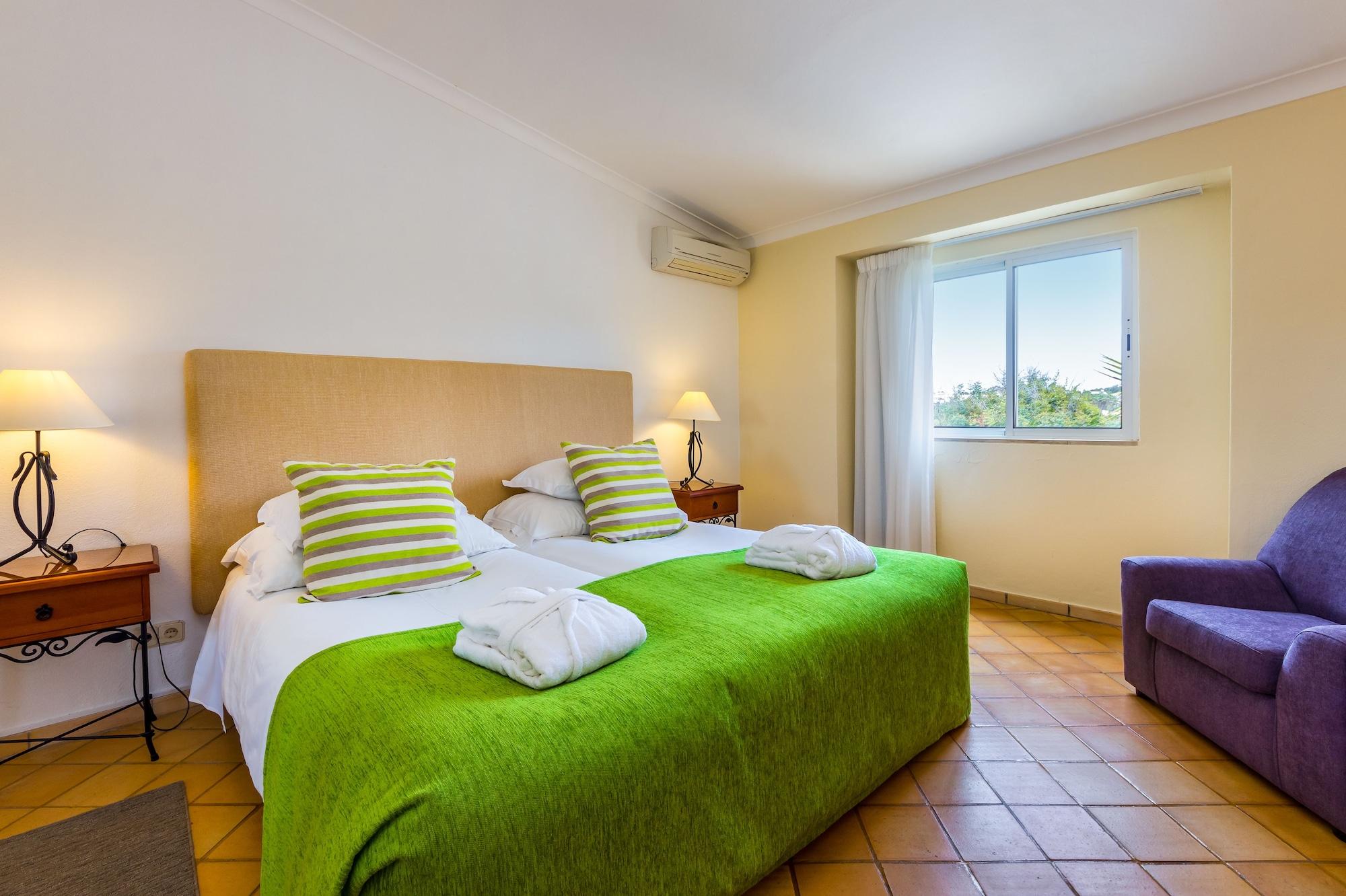 Отель Pestana Palm Gardens Карвоейру Экстерьер фото