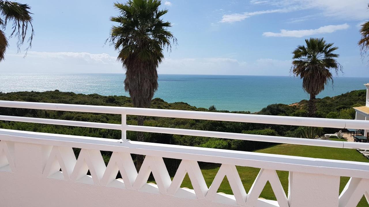 Отель Pestana Palm Gardens Карвоейру Экстерьер фото