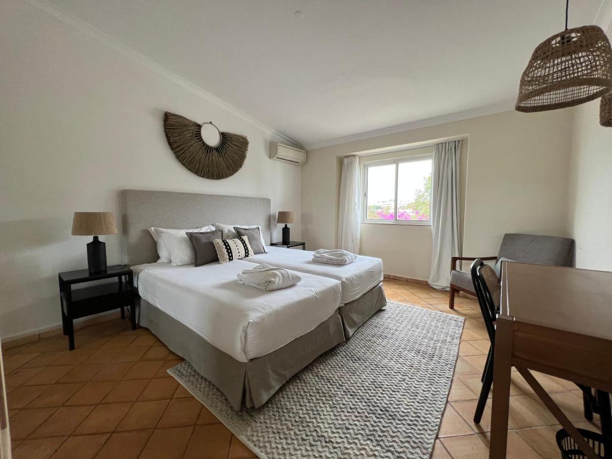 Отель Pestana Palm Gardens Карвоейру Экстерьер фото