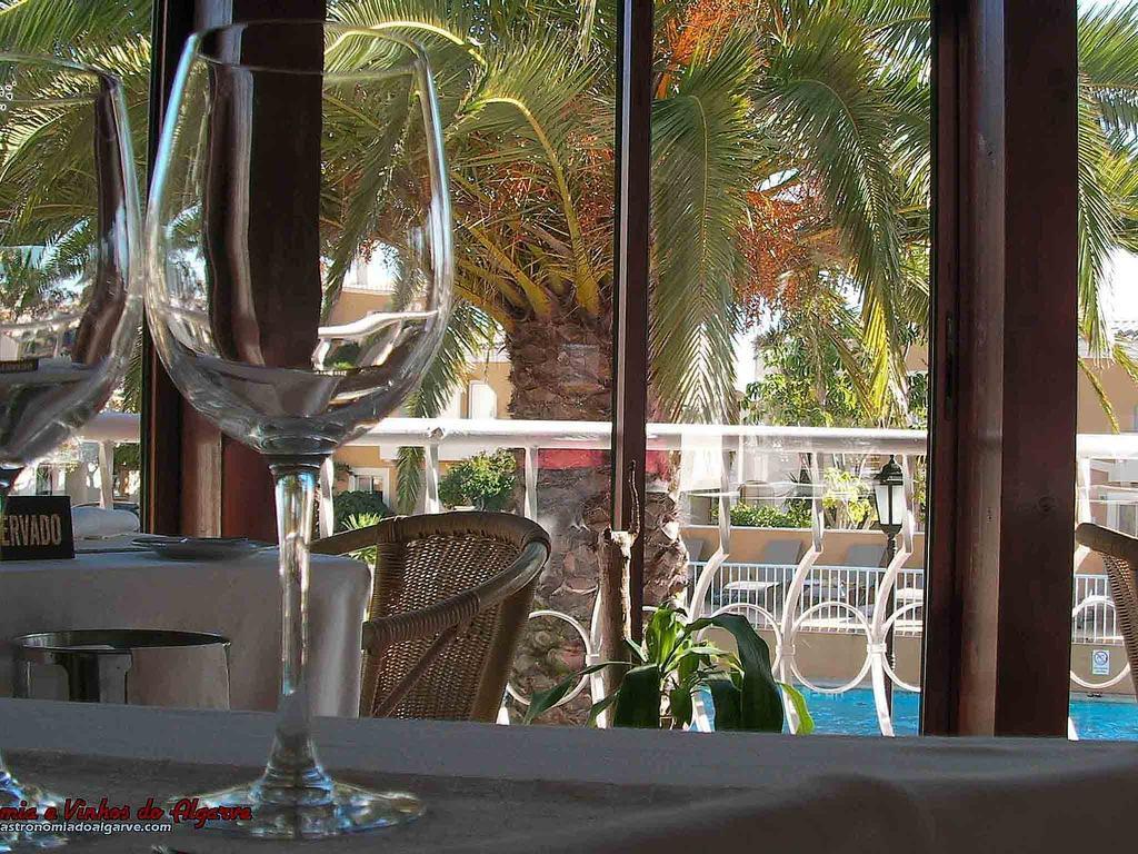 Отель Pestana Palm Gardens Карвоейру Экстерьер фото