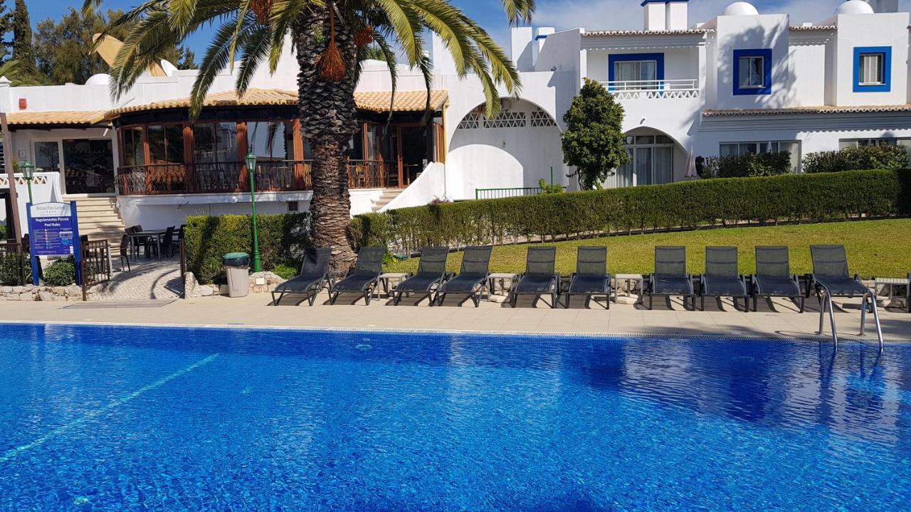 Отель Pestana Palm Gardens Карвоейру Экстерьер фото