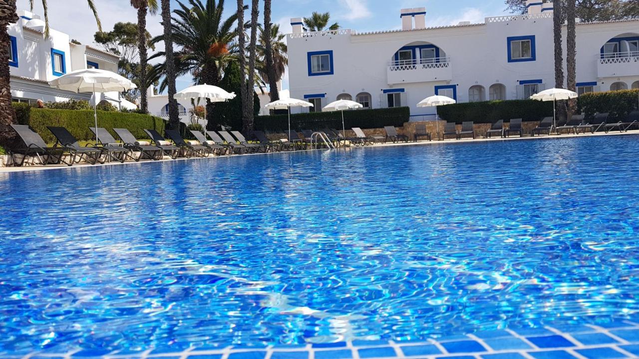 Отель Pestana Palm Gardens Карвоейру Экстерьер фото